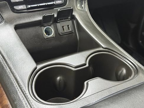 Used 2020 Chevrolet Tahoe LT image 15