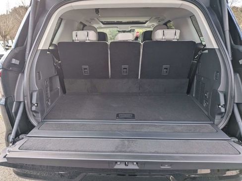 New 2026 Lincoln Navigator Reserve AWD/4WD image 9