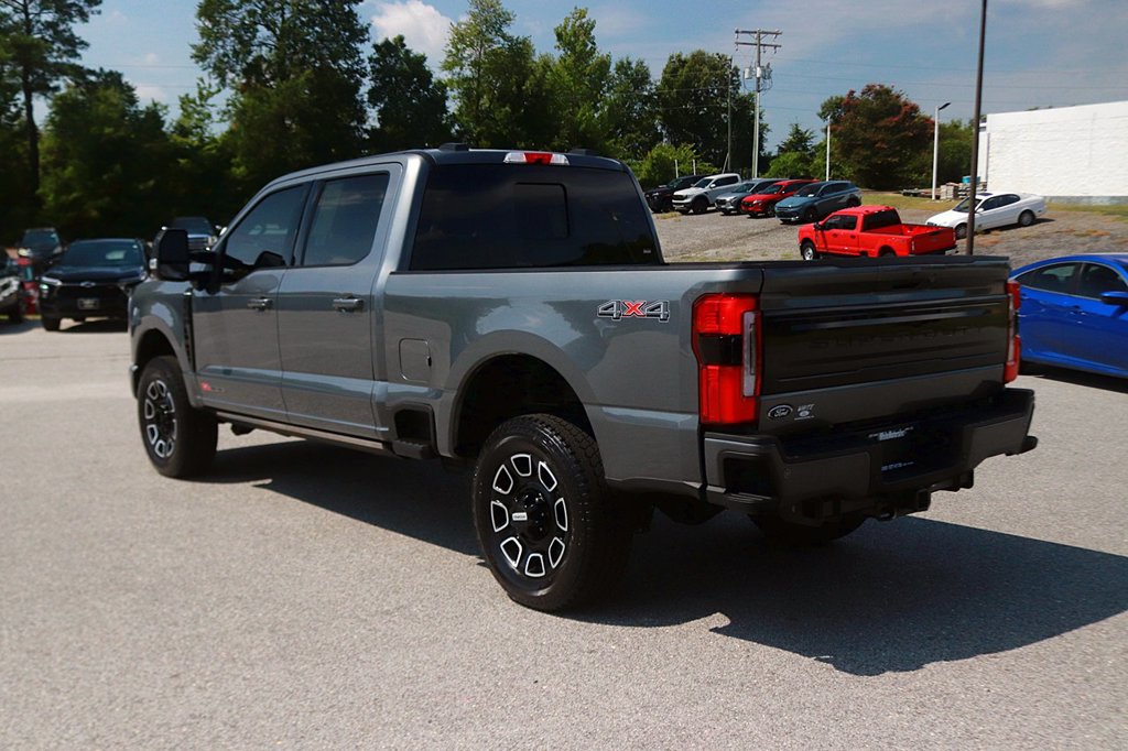 Used 2025 Ford F350 Platinum AWD/4WD image 5