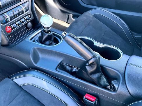 Used 2016 Ford Mustang Shelby GT350 w/ Technology Package image 16