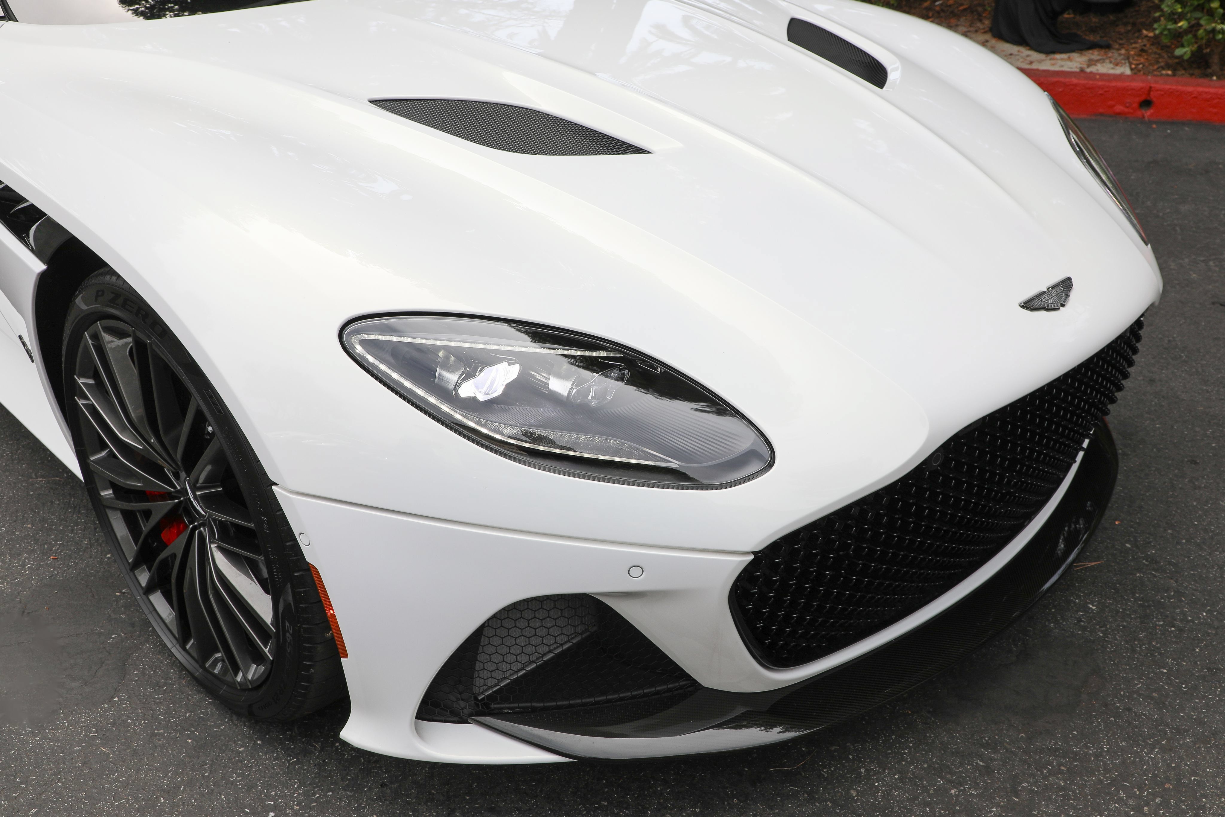 Used 2023 Aston Martin DBS Coupe RWD image 34