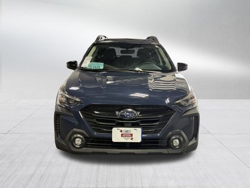 Certified 2025 Subaru Outback Onyx Edition AWD/4WD image 2