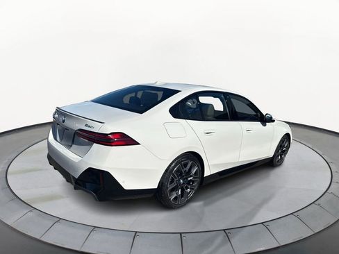 Used 2026 BMW 530i w/ M Sport Package image 6