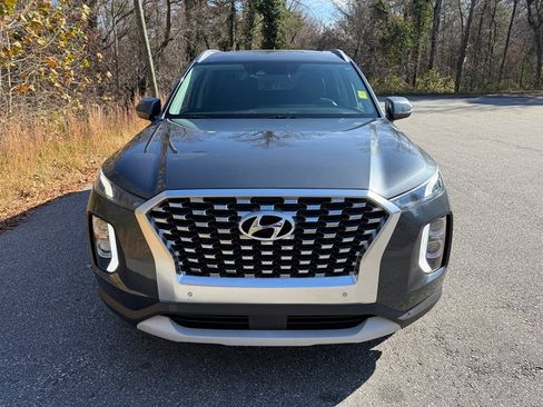 Used 2020 Hyundai Palisade SEL w/ Convenience Package image 3