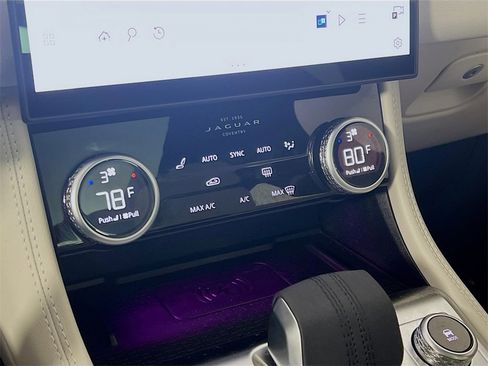 Used 2025 Jaguar F-PACE R-Dynamic S image 16