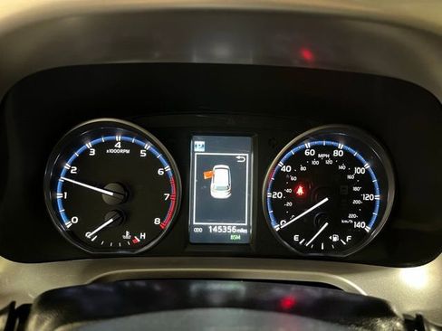Used 2017 Toyota RAV4 XLE image 25
