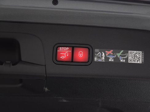 Used 2026 Mercedes-Benz GLS 450 4MATIC image 22