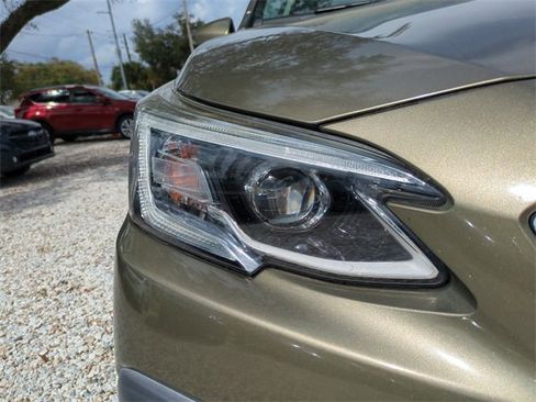 Used 2020 Subaru Outback Limited w/ Popular Package #2 image 10