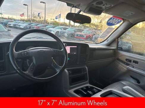 Used 2006 Chevrolet Avalanche Z66 w/ Sun And Sound Package image 14