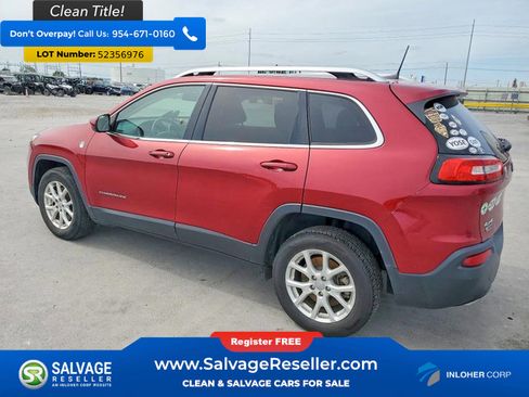 Used 2017 Jeep Cherokee Latitude w/ Cold Weather Group AWD/4WD image 3