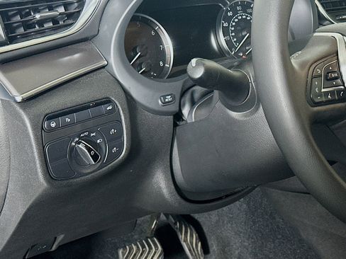 Used 2023 INFINITI QX50 Luxe image 17