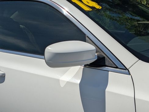 Used 2014 Chrysler 300 RWD image 11