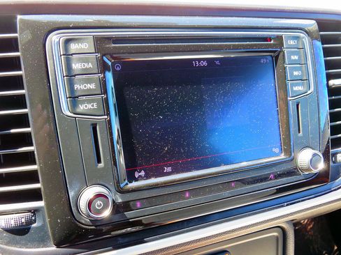 Used 2017 Volkswagen Beetle 1.8T Classic image 25