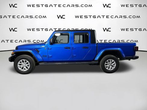 Used 2023 Jeep Gladiator Sport image 4