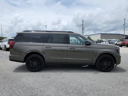 New 2027 Ford Expedition Max Platinum w/ Stealth Performance Package