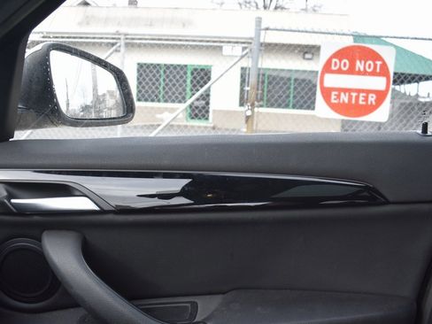 Used 2019 BMW X1 xDrive28i w/ Convenience Package image 15