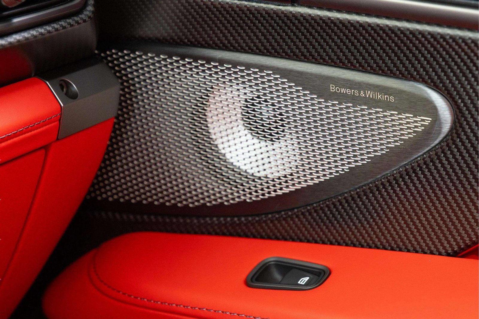 New 2026 Aston Martin Vanquish Convertible RWD image 16