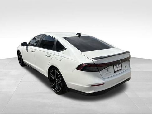 Used 2023 Honda Accord Sport image 11