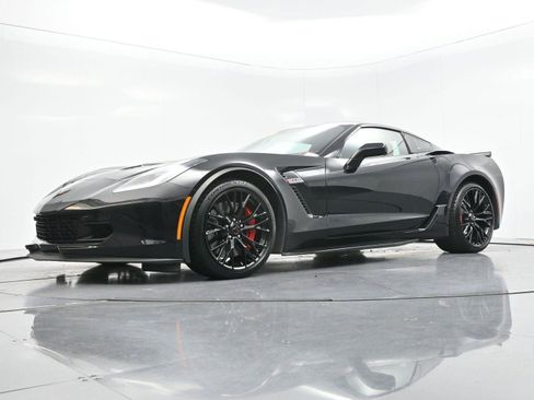 Used 2019 Chevrolet Corvette Z06 RWD image 40
