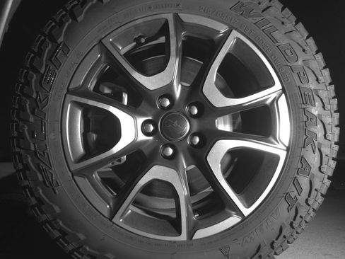 Used 2025 Jeep Compass Trailhawk image 12