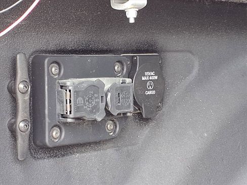 Used 2021 RAM 2500 Laramie image 8