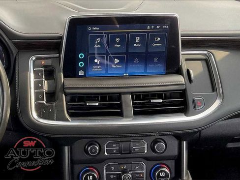 Used 2023 Chevrolet Suburban LT w/ LT Signature Package image 13