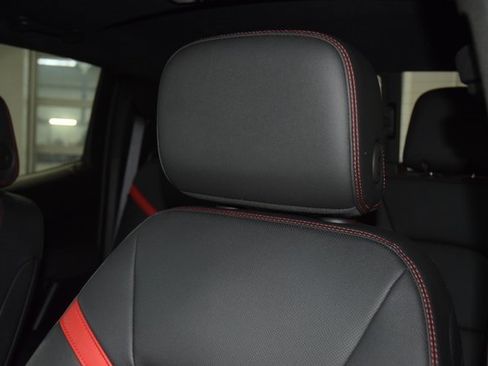 Certified 2024 Chevrolet Colorado Z71 w/ Z71 Convenience Package 2 image 42