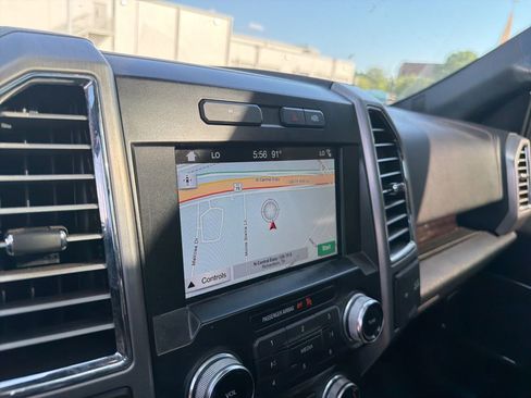 Used 2016 Ford F150 Platinum w/ Equipment Group 701A Luxury AWD/4WD image 13
