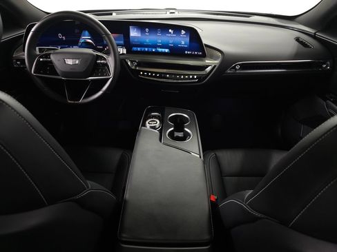 Certified 2024 Cadillac Lyriq Luxury AWD/4WD image 14