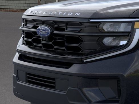 New 2026 Ford Expedition Max Active RWD image 17