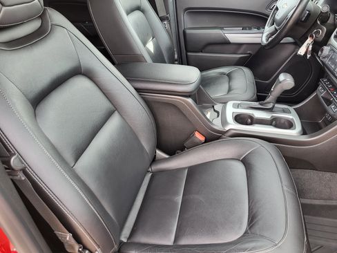 Used 2020 Chevrolet Colorado ZR2 image 16