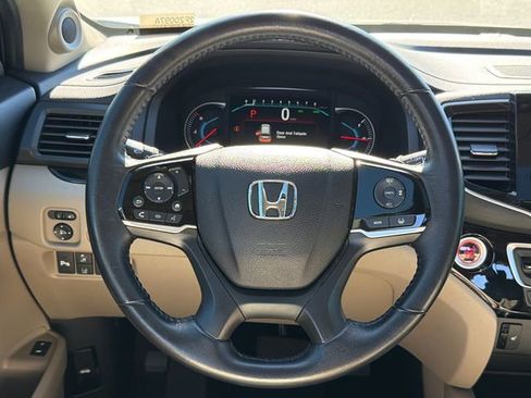 Used 2021 Honda Pilot Touring image 25