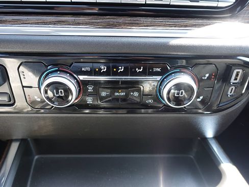 Used 2024 GMC Sierra 1500 Elevation w/ Elevation Premium Package AWD/4WD image 46