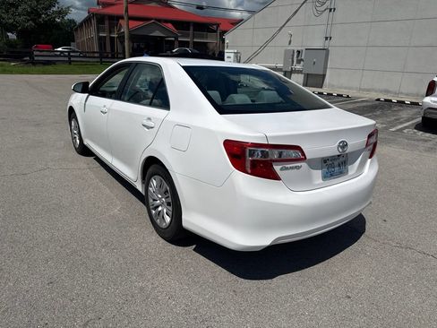 Used 2012 Toyota Camry LE FWD image 4