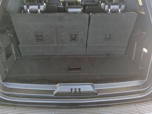 Used 2019 Ford Expedition Limited w/ Equipment Group 301A image 23