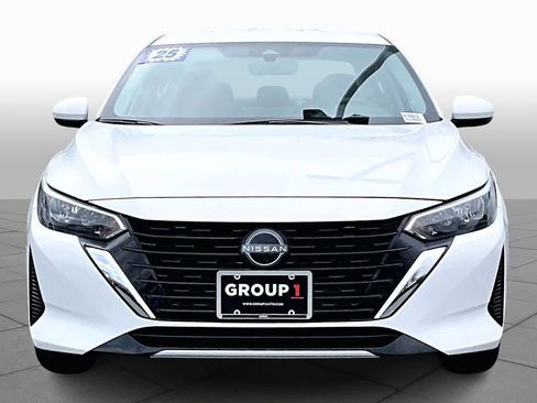 Used 2025 Nissan Sentra SV w/ All-Weather Package image 4