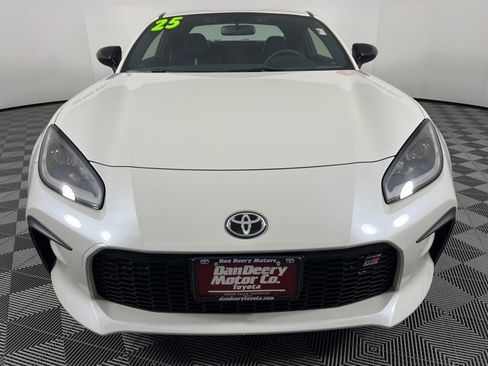 Used 2025 Toyota GR86 Premium image 15