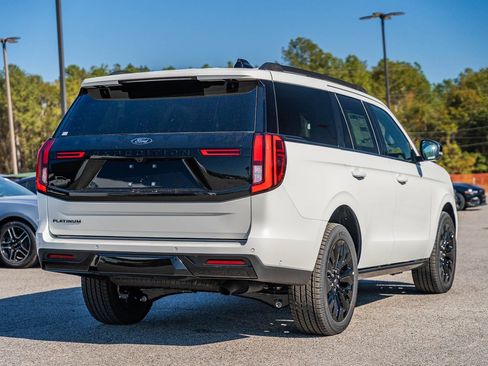 New 2025 Ford Expedition Platinum w/ Stealth Appearance Package image 5