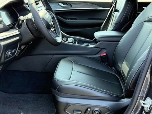 New 2025 Jeep Grand Cherokee L Limited w/ Black Appearance Package image 13