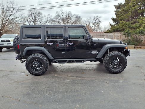 Used 2015 Jeep Wrangler Unlimited Sport w/ Connectivity Group image 2