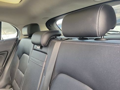 Used 2015 Mercedes-Benz GLA 250 4MATIC image 11