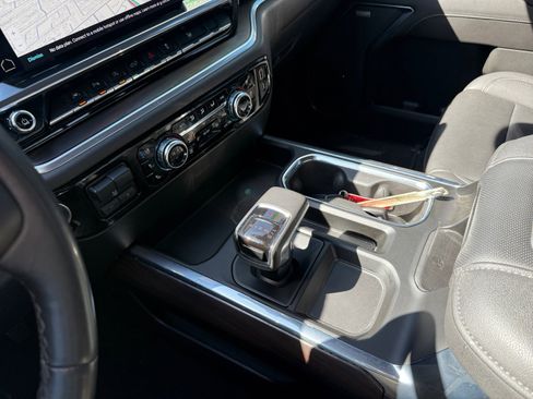 Used 2022 GMC Sierra 1500 SLT w/ SLT Premium Plus Package image 13