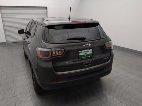 Used 2018 Jeep Compass Sport FWD image 6