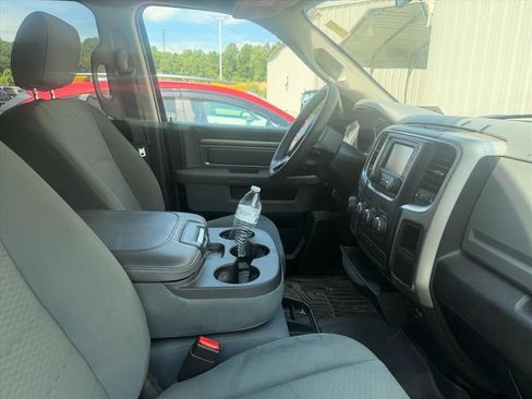 Used 2019 RAM 1500 Classic SLT AWD/4WD image 20