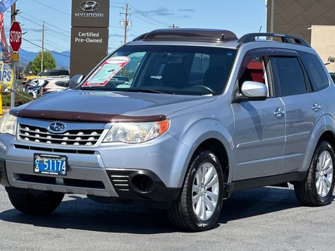 Used 2012 Subaru Forester 2.5X Premium w/ All-Weather Pkg AWD/4WD image 8