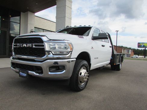 Used 2021 RAM 3500 Tradesman w/ Chrome Appearance Group image 2