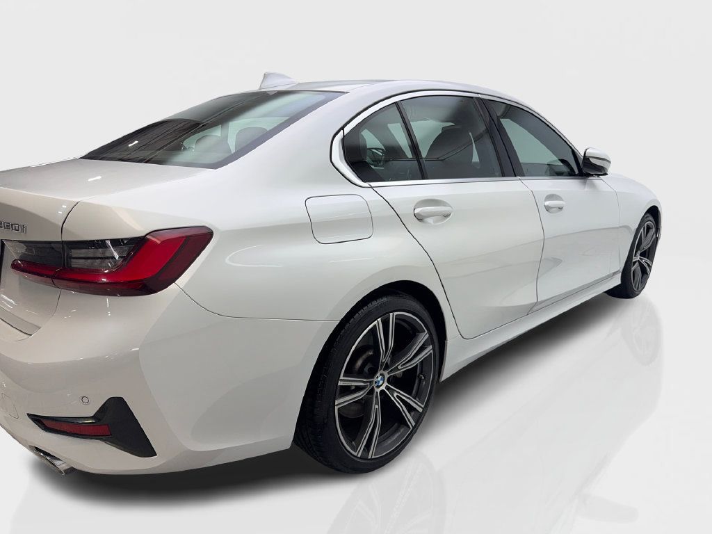 Used 2022 BMW 330i Sedan w/ Driving Assistance Package RWD image 14