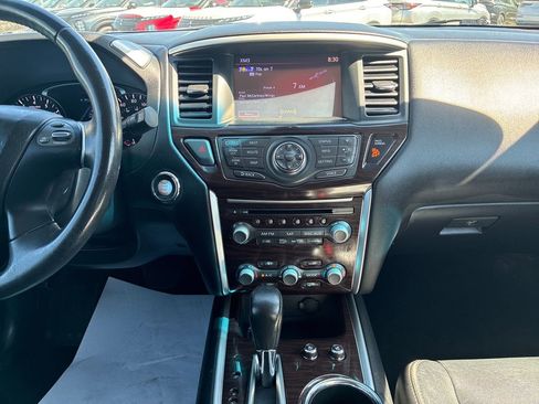 Used 2014 Nissan Pathfinder Platinum w/ Platinum Premium Package AWD/4WD image 27