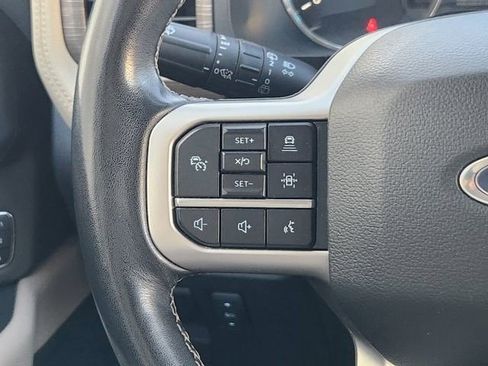 Used 2024 Ford Expedition Limited image 28