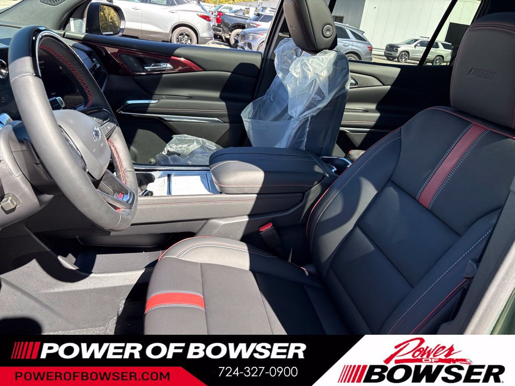 New 2027 Chevrolet Traverse RS w/ LPO, Floor Liner Package AWD/4WD image 4